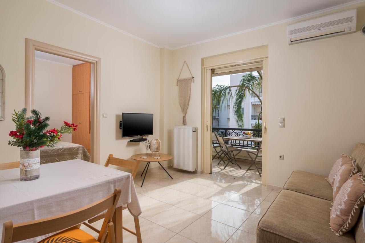 Appartement Luxury Coastal Retreat, Mountain View Balcony With Palm Trees & Parking à La Canée Extérieur photo